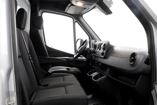 Mercedes-Benz SPRINTER 317 CDI 170pk 9G Automaat Bakwagen met laadklep H232cm 12-2023