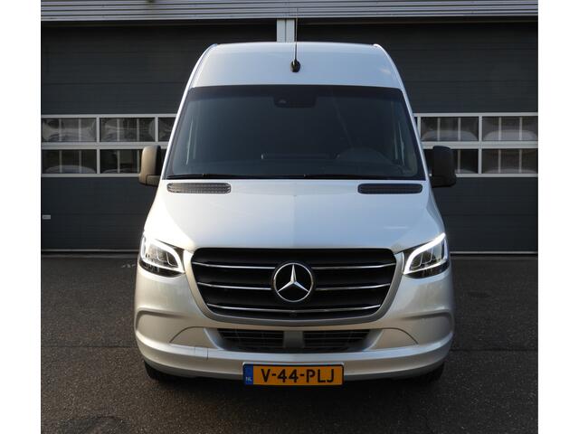 Mercedes-Benz SPRINTER 319 3.0 CDI L2H2 AUT | LUCHTVERING | DISTRONIC | LED | 360° CAMERA