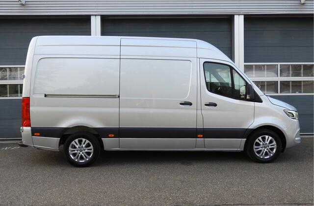 Mercedes-Benz SPRINTER 319 3.0 CDI L2H2 AUT | LUCHTVERING | DISTRONIC | LED | 360° CAMERA