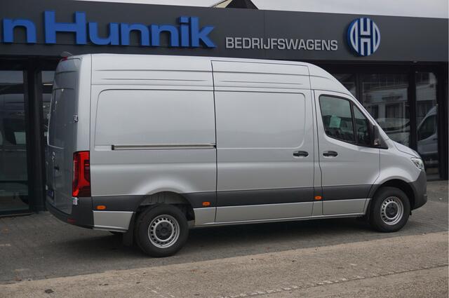 Mercedes-Benz SPRINTER 317CDI Pro L2H2 BPM VRIJ!! 10.25" Mbux Cam, Gev. Stoel, 3.5T Trekgewicht, LED!! NR. A