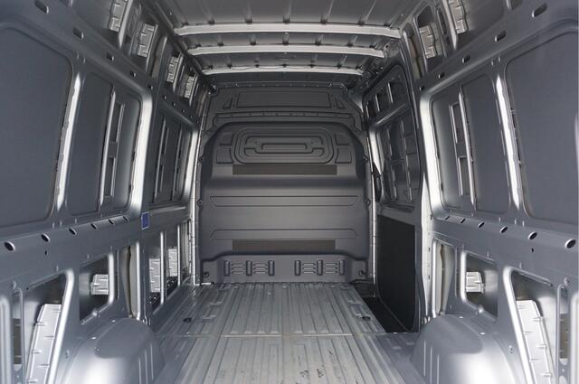 Mercedes-Benz SPRINTER 317CDI Pro L2H2 BPM VRIJ!! 10.25" Mbux Cam, Gev. Stoel, 3.5T Trekgewicht, LED!! NR. A