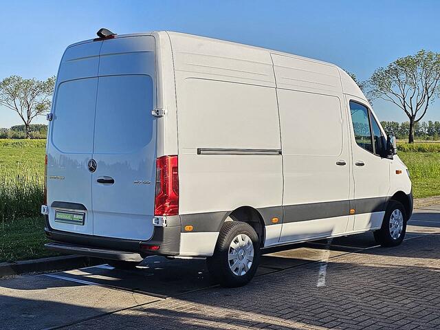 Mercedes-Benz SPRINTER 317 L2H2 Pro Mbux10 Euro6 Airco Automaat Facelift Navi BPM-Vrij 170Pk Euro6 Camera! L2H2 Mbux RWD Euro6 Airco Automaat Facelift Navi BPM-Vrij 170Pk Euro6 Camera