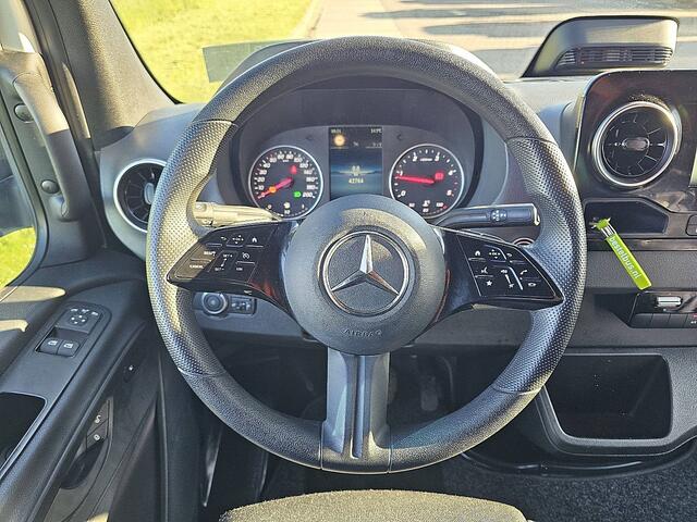 Mercedes-Benz SPRINTER 317 L2H2 Pro Mbux10 Euro6 Airco Automaat Facelift Navi BPM-Vrij 170Pk Euro6 Camera! L2H2 Mbux RWD Euro6 Airco Automaat Facelift Navi BPM-Vrij 170Pk Euro6 Camera