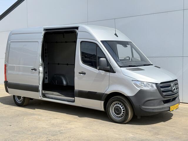 Mercedes-Benz SPRINTER 215 1.9 CDI Automaat L2H2 Climate Control Camera Carplay Parkeersensoren v+a
