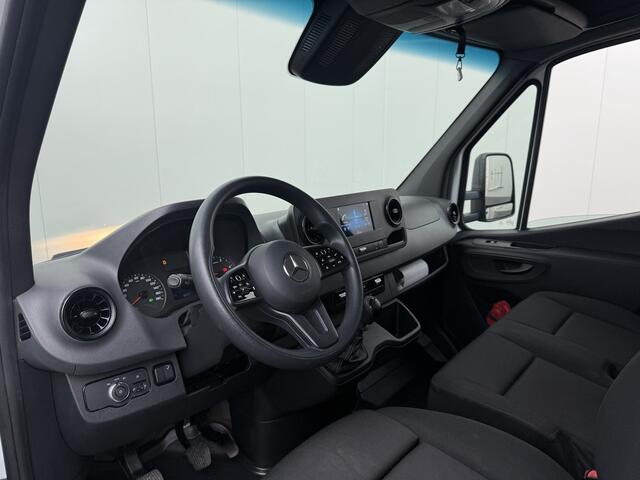 Mercedes-Benz SPRINTER 519CDI Bakwagen+Laadklep | Dakspoiler | 2.35 Mtr hoog | Multimedia | Airco | Cruise | 3-Zits