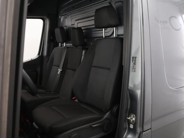 Mercedes-Benz SPRINTER 317 CDI | Aut. | L2 H2 | RWD | Trekhaak | Parkeercamera | Navigatie | Betimmering | Cruise Control | Certified