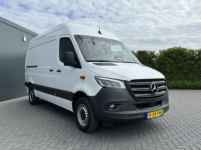 Mercedes-Benz SPRINTER 317 CDI 9G-TRONIC RWD FACELIFT / L2H2 / CAMERA / LED / MBUX / CRUISE / AIRCO / BLIND SPOT / GEVEERDE STOEL