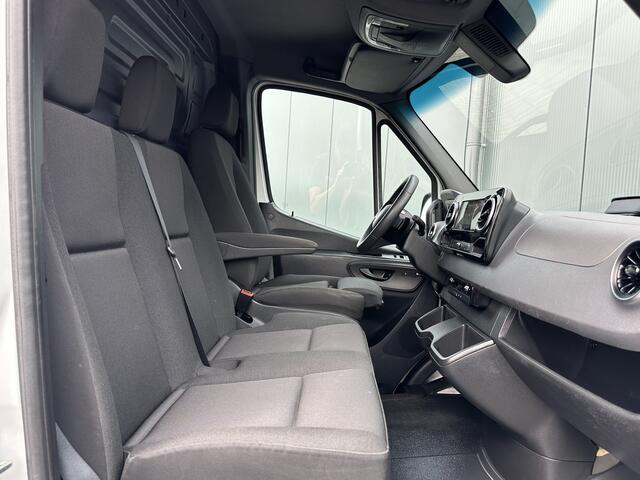 Mercedes-Benz SPRINTER 317 CDI 9G-TRONIC RWD FACELIFT / L2H2 / CAMERA / LED / MBUX / CRUISE / AIRCO / BLIND SPOT / GEVEERDE STOEL