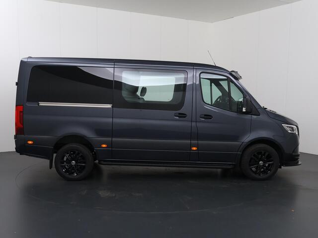 Mercedes-Benz SPRINTER 319 CDI | L2 H1 | 190 PK | AUTOMAAT | EDITION | DC DUBBELE CABINE | 6-ZITS | STYLINGPAKKET | DISTRONIC PLUS | 3500 KG TREKHAAK | STOELVERWARMING | NAVIGATIE | CAMERA | AIRCO | LED LAMPEN | CARPLAY EN ANDROID AUTO | LEDEREN BEKLEDING