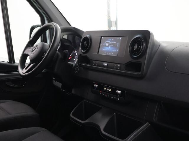 Mercedes-Benz SPRINTER 317 CDI | L2 H1 | PRO | AUTOMAAT | NAVIGATIE | AIRCO | W73 BREDE ACHTEROPSTAP | 3-ZITS | ACHTERUITRIJCAMERA | METALLIC LAK | CERTIFIED