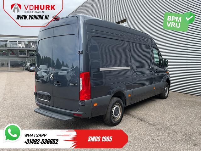 Mercedes-Benz SPRINTER 317 CDI Aut. L2H2 LED/ Stoelverw./ Gev.Stoel/ 270Gr.Deuren/ Navi/ Camera/ Cruise/ Airco/ PDC