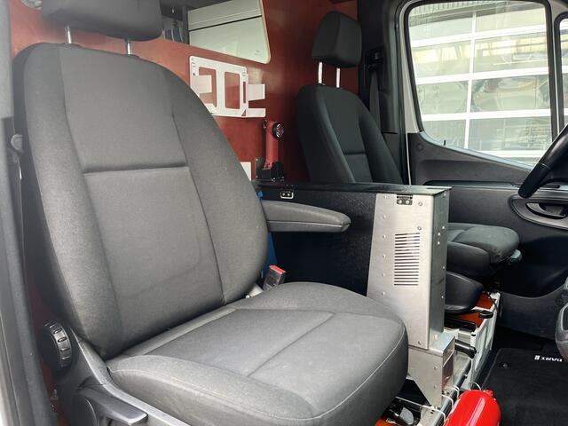 Mercedes-Benz SPRINTER 314 2.2 CDI L2H2 Werkplaats inrichting Airco Cruise controle Trekhaak 2800kg Kastinrichting Omvormer Apple carplay 1e Eigenaar Euro 6 Bpm vrij voor particulier gebruik!!