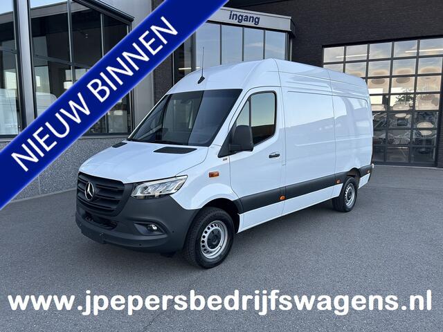 Mercedes-Benz SPRINTER 317 CDI L2 H2 Pro LED / MBUX / Navigatie / Camera / Parkeersensoren / Cruise control / Airco / 270 Graden achterdeuren