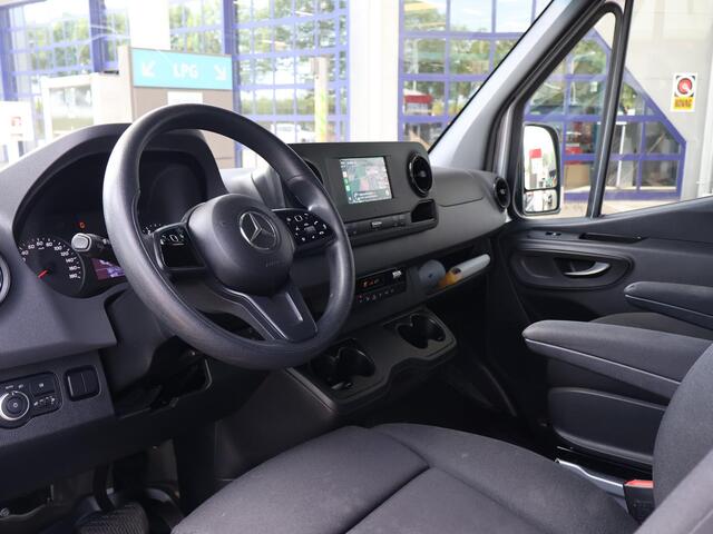 Mercedes-Benz SPRINTER 317 1.9 CDI L2H2 RWD + 3500 KG TREKHAAK | NAVIGATIE | APPLE CARPLAY | CAMERA