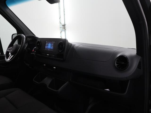 Mercedes-Benz SPRINTER 317 CDI | Aut. | L2 H2 | Airco | Trekhaak | 3-zits | 3500kg. AHW | Certified