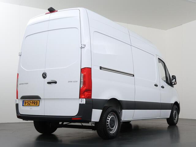 Mercedes-Benz SPRINTER 315 CDI | L2 H2 | FWD | AUT. | AIRCO | 2-ZITS | MULTIFUNCTIONEEL STUURWIEL | APPLE CARPLAY | ANDROID AUTO | ACHTERUITRIJCAMERA | LAADRUIMTE INRICHTING | CERTIFIED