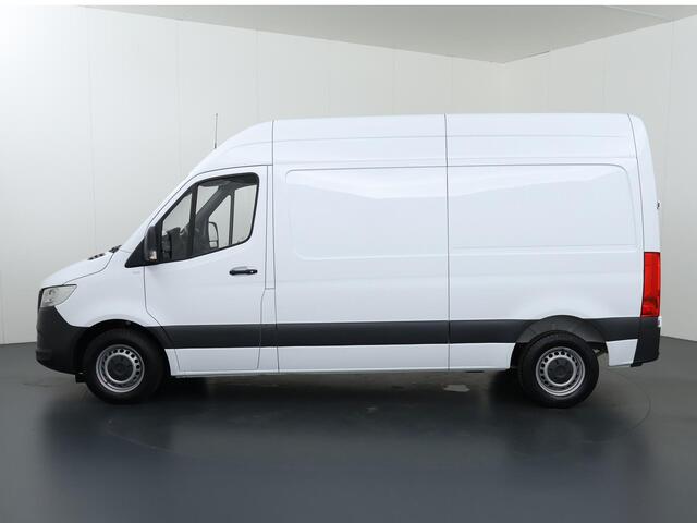 Mercedes-Benz SPRINTER 315 CDI | L2 H2 | FWD | AUT. | AIRCO | 2-ZITS | MULTIFUNCTIONEEL STUURWIEL | APPLE CARPLAY | ANDROID AUTO | ACHTERUITRIJCAMERA | LAADRUIMTE INRICHTING | CERTIFIED