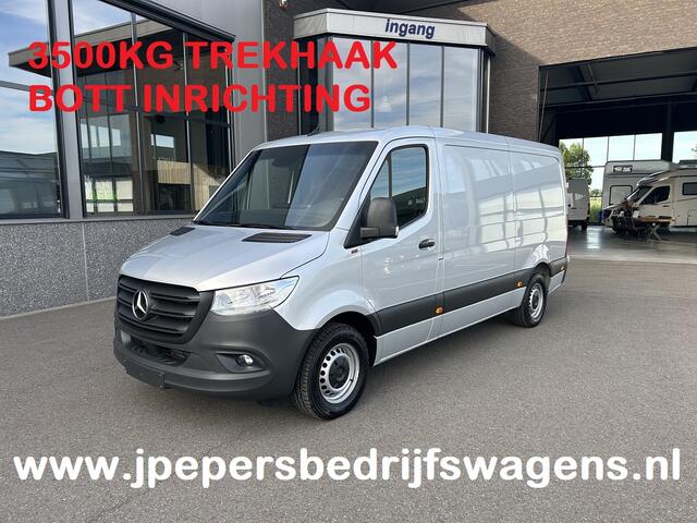 Mercedes-Benz SPRINTER 315 CDI L2 H1 RWD 3500KG Trekhaak / BOTT Inrichting / MBUX 10.25 / Navigatie / Cruise control / Airco / 270 Graden achterdeuren