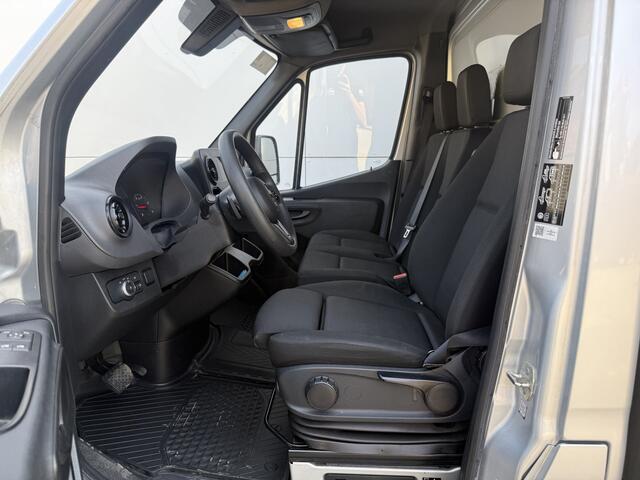 Mercedes-Benz SPRINTER 317 1.9 CDI Automaat Bakwagen Laadklep Cruise Control Climate Control Meubelbak Koffer