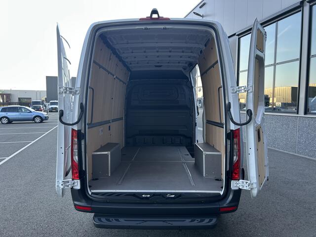 Mercedes-Benz SPRINTER 317 CDI L2 H2 MBUX / 360 Camera / Parkeersensoren / Navigatie / Cruise control / Airco / 270 Graden achterdeuren