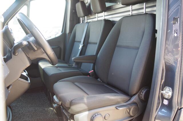 Mercedes-Benz SPRINTER 317 1.9 CDI L2H2 3-ZITS, AUT. LED, 3.5T TREKHAAK, MBUX 10'', ADAPT. CRUISE, CAMERA, NAVI, CLIMA, STANDKACHEL