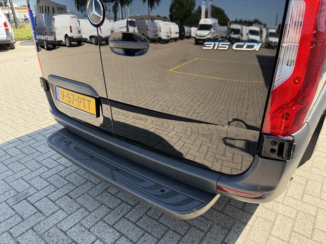 Mercedes-Benz SPRINTER 315 1.9 CDI L3H2 / vaste prijs rijklaar ¤ 28.950 ex btw / euro 6 / bpm vrij / lease vanaf ¤ 473 / cruise en climate control / Apple Carplay Android Auto