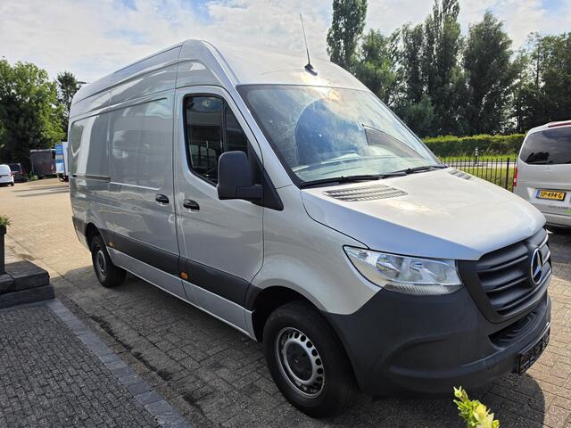 Mercedes-Benz SPRINTER 317 CDI L2-H2 RWD Automaat * Camera * Navi * Trekhaak *