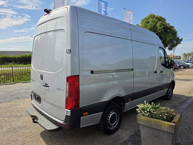 Mercedes-Benz SPRINTER 317 CDI L2-H2 RWD Automaat * Camera * Navi * Trekhaak *