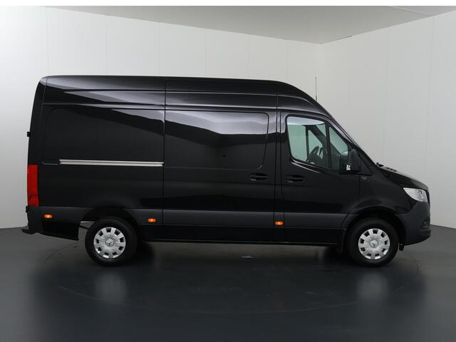 Mercedes-Benz SPRINTER 317 CDI | L2 H2 | NAVIGATIE | PARKEERCAMERA | 2-ZITS | STANDKACHEL | STOELVERWARMING | ALARM | CERTIFIED