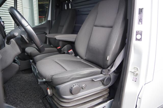 Mercedes-Benz SPRINTER 317 1.9 CDI L1H1 RWD AUT. LED, ADAPT. CRUISE, MBUX 10'', GEV. STOEL, CAMERA, NAVI, CLIMA, VOORRUITVERWARMING
