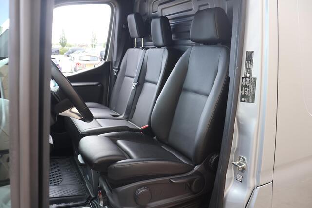 Mercedes-Benz SPRINTER 319 CDI | AUT. | L4 H2 | PRO | DISTRONIC PLUS | APPLE CARPLAY/ANDROID AUTO | TREKHAAK | LM VELGEN | 3-ZITS | STOELVERWARMING | CERTIFIED