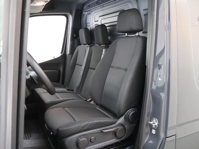 Mercedes-Benz SPRINTER 315 CDI | L2 H1 | AUTOMAAT | RWD | LED LAMPEN | KUNSTLEDER ZWART | TREKHAAK | ACHTERUITRIJCAMERA | MULTIFUNCIONEEL STUURWIEL | ZWARTGRIJS | CRUISE CONTROL | CERTIFIED