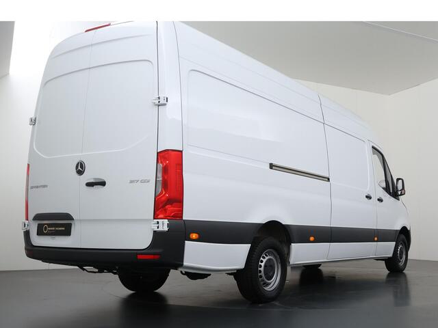Mercedes-Benz SPRINTER 317 CDI L3 H2 | AUTOMAAT | AIRCO | GEVEERDE BESTUURDERSSTOEL | NAVIGATIE | CARPLAY | ANDROID AUTO | LED LAMPEN | CERTIFIED