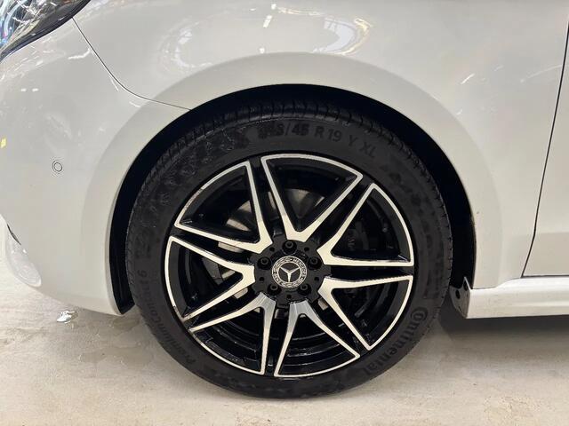 Mercedes-Benz V-KLASSE 300D Dubbelcabine Automaat EURO 6 Koelkast Electrische stoelen