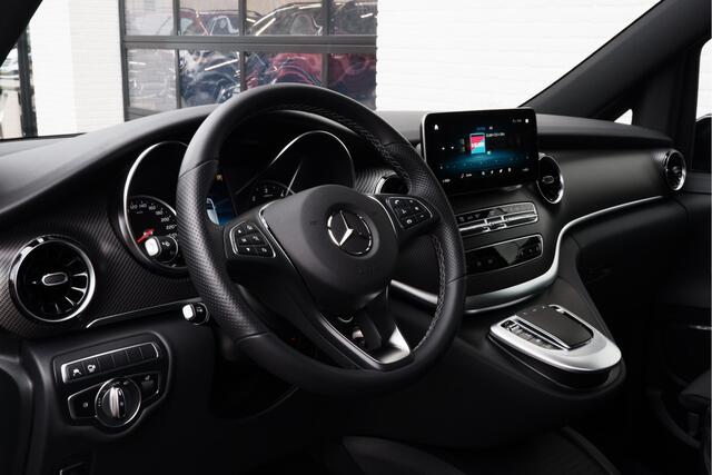 Mercedes-Benz V-KLASSE 300d / BPM VRIJ / DC / AMG / Panorama / 4.000km!! / 2x Elec Schuifdeur / Burmester / 360 Camera / Vol Opties / NIEUWSTAAT