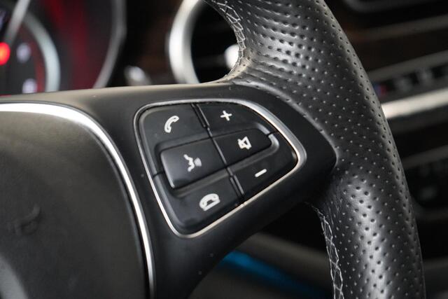 Mercedes-Benz V-KLASSE 250d 4-MATIC Extra Lang DC | Leder | Trekhaak | Camera | Navigatie | Stoelverwarming