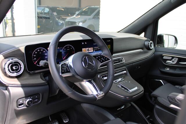 Mercedes-Benz V-KLASSE 300d / DC / AMG / 4-Matic / Luchtvering / Panorama / 2x Elec Schuifd / 360 Cam / Burmester / Vol Opties / NIEUWSTAAT