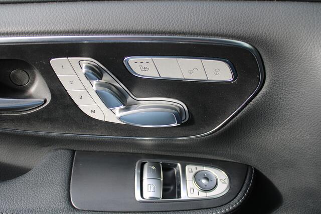 Mercedes-Benz V-KLASSE 300d / DC / AMG / Elec Stoelen / 360 Cam / 2x Elec Schuifdeur / Burmester / Vol Opties / NIEUWSTAAT