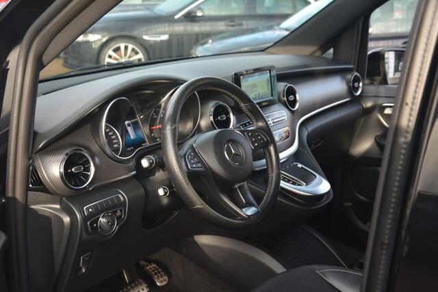 Mercedes-Benz V-KLASSE 300d Extra Lang DC Avantgarde Edition | AMG pakket | Navigatie | Camera | Stoelverwarming | Elek. Schuifdeuren |