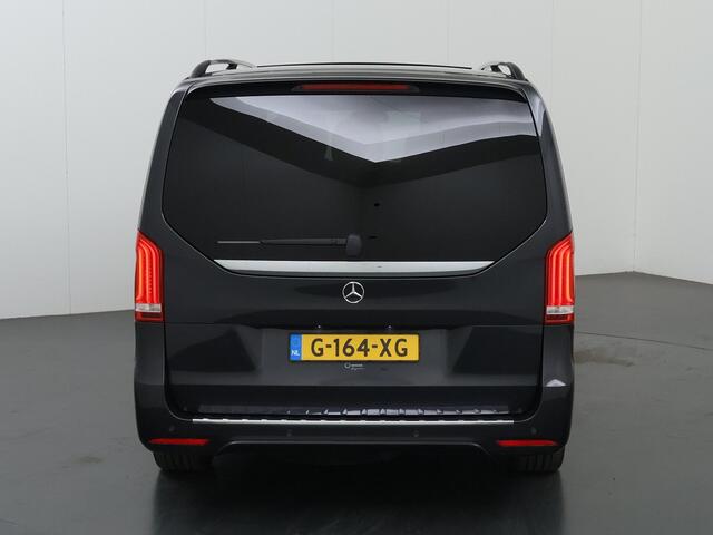 Mercedes-Benz V-KLASSE 300d 4-MATIC L2 Exclusive | ¤69.850,- incl. | Captain Chair | AMG | 4-Matic | Panoramadak | Burmester Audio | Distronic Plus | Parkeercamera 360 Graden | Standverwarming | Stoelventilatie | Afn. Trekhaak | Elekt. Schuifdeuren en Achterklep |