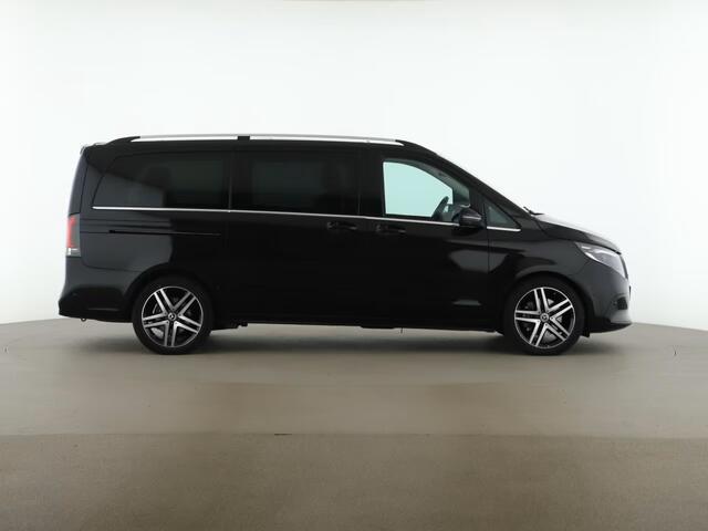 Mercedes-Benz V-KLASSE 300 Benzine L2 Avantgarde 7-zitter Leder Panoramadak Distronic Stoelkoeling Burmester 19 Inch