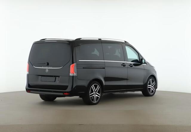 Mercedes-Benz V-KLASSE 300 Benzine L2 Avantgarde Grijs Kenteken Leder Panoramadak Distronic Stoelkoeling Burmester 19 Inch