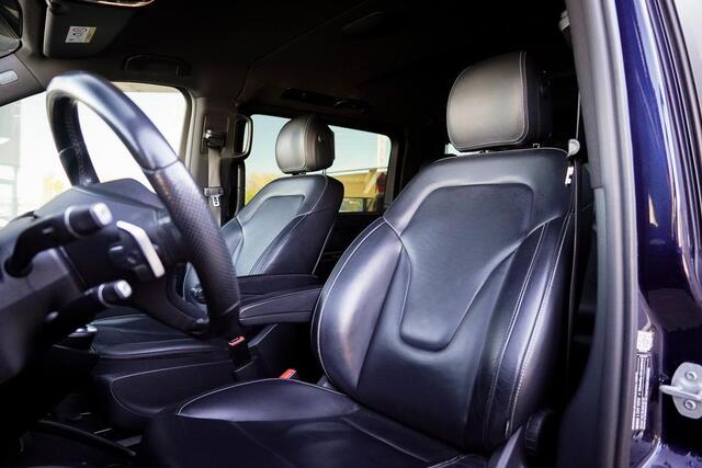 Mercedes-Benz V-KLASSE 250d Extra Lang DC Avantgarde Edition / Burmester / 5 Zits / Trekhaak / Leder / Excl BTW