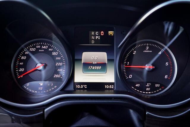 Mercedes-Benz V-KLASSE 250d Extra Lang DC Avantgarde Edition / Burmester / 5 Zits / Trekhaak / Leder / Excl BTW