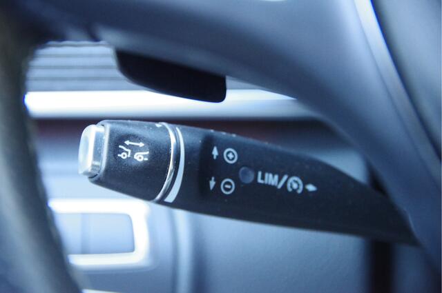 Mercedes-Benz V-KLASSE 300d DC-5P AUT LED, LEDER, 2X SCHUIFDEUR, 360 CAMERA, ACC, STOELVERW.+KOELING, NAVI, TREKHAAK, ELEKTR. SCHUIFDEUREN+KLEP staat niet online, nieuwe fotos