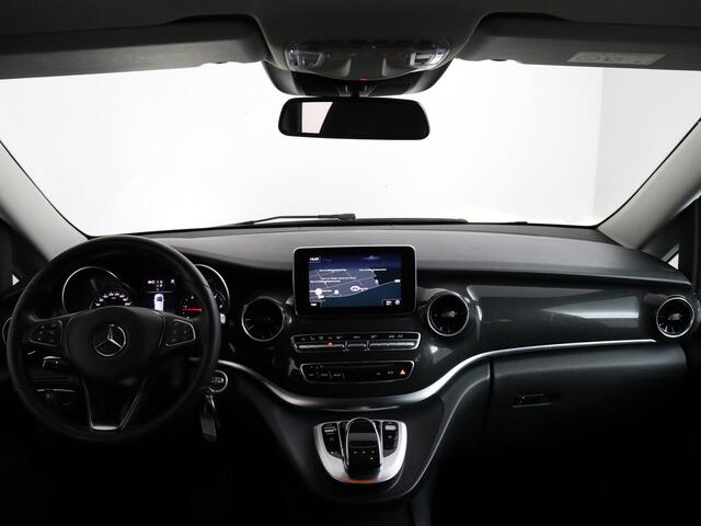 Mercedes-Benz V-KLASSE 220d Lang Edition | 7 Persoons | Trekhaak | Camera | Navigatie | 2x Schuif!