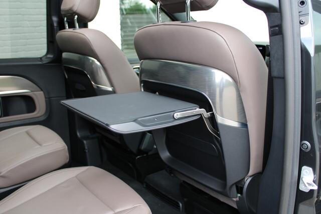 Mercedes-Benz V-KLASSE 300d / Exclusive / DC / Luchtvering / Panorama / 2x Elec Schuifd / 360 Cam / Burmester / Vol Opties / NIEUW!!