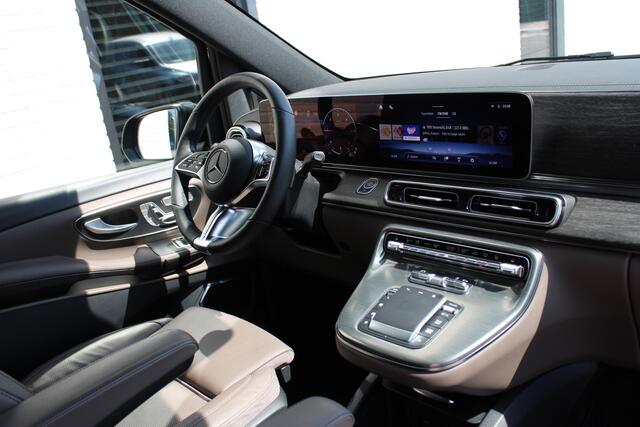 Mercedes-Benz V-KLASSE 300d / XXL / AMG / Exclusive / 4-Matic / 7 Pers / Luchtv / Elec Stoel / 360 Cam / Burmester / Vol Opties / NIEUWSTAAT