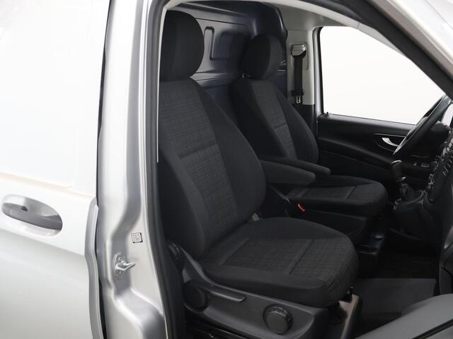 Mercedes-Benz VITO 111 CDI | L2 Lang | Navigatie | Parkeersensoren | Climate Control | 2-zits | Trekhaak | Certified