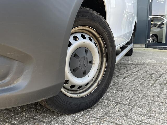 Mercedes-Benz VITO 111 CDI Functional Lang - Airco - Cruise Control - Bluetooth - Zijwand+vloerbetimmering